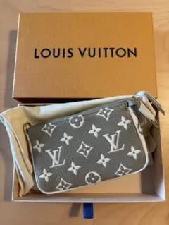 LOUIS VUITTON アンプラント ミニ ポシェット アクセソワールのサムネイル