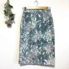 日本製✨ボタニカルフラワータイトスカート｜パンチングレース｜通気性◎✨美品✨Lのサムネイル