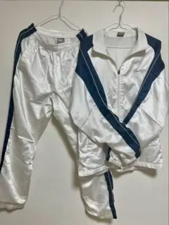 Nike ナイロン　セットアップ　メンズ