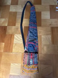 モン族 少数民族 古布 手刺繍 クロスボディバッグ スリングバッグ エスニック