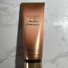 Victoria's Secret Amber Romance 236mLのサムネイル