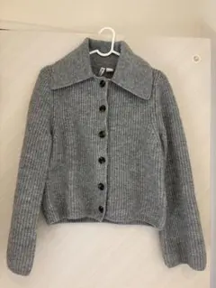 新品タグ付　H&M ニットカーディガン