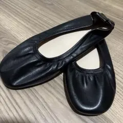 ブラック フラットバレエシューズ