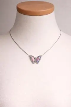 蝶デザイン ネックレス カラーストーン