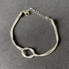 【美品】シルバー ノットデザイン バングル フリーサイズ ユニセックス