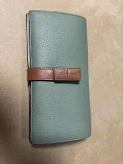 Item thumbnail for item 6ee54a33-eeac-4c3c-a6e2-e4c128edb93e