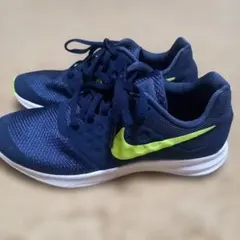 Nike ネイビー/ライム スニーカー23㎝