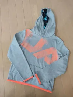 UNDER　ARMOUR　パーカー　YMD