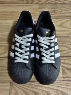 adidas Superstar ブラック/ホワイト スニーカー