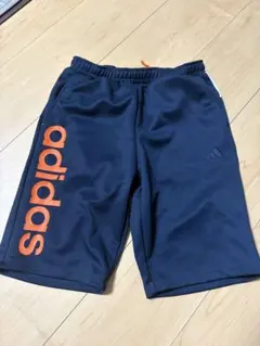 adidasハーフパンツ130サイズ