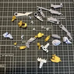 HG ガンダムリヴランスヘブン　余剰パーツ② ガンプラ　ジャンクパーツ