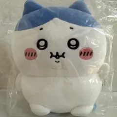 ちいかわ ぽっちゃり手乗りぬいぐるみ（ハチワレ）