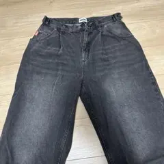 9090 ダークグレー ストレートデニム