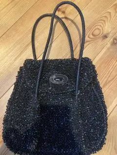 ビーズ装飾 ブラックハンドバッグ