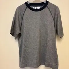 マーガレットハウエル半袖Tシャツ レディース　サイズⅡ 美品　無地部分ネイビーのサムネイル