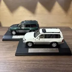 トヨタ ランドクルーザー 100 VX limited 1998 ミニカーセットのサムネイル