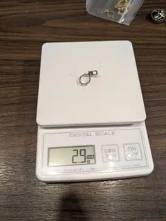 カルティエ LOVEリング チャームダイヤ K18 WG750 約2.45g - メルカリ