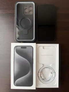 【極上美品】iPhone 15 Pro 128GB（ブラックチタニウム）