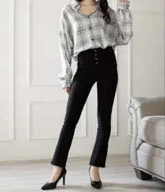 LUDICPARK すごのびハイウエストフレアーパンツ