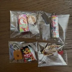 ミニチュアキーホルダー 4個セット 食品サンプル ガチャ