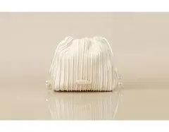 hince ヒンス プリーツ ポーチ