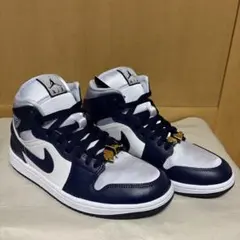 ナイキ ウィメンズ エアジョーダン1 ミッド グレー ミッドナイトネイビー