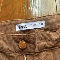 ZARA ベージュ チノパン EUR 32