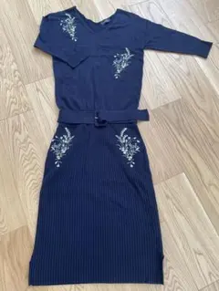 JUSGLITTY ネイビー ニットワンピース