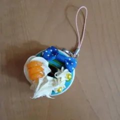 ハンドメイド ドーナツ型ストラップ