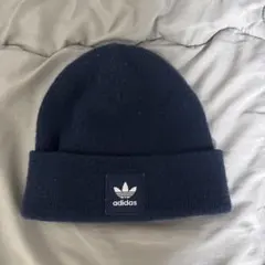 adidas ネイビー ニット帽