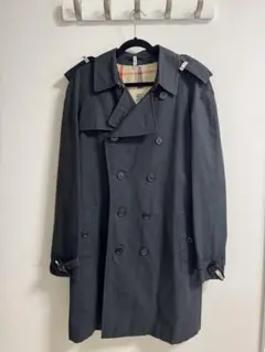 Burberry ブラック トレンチコート