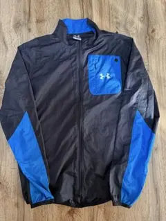 UNDER ARMOUR ウィンドブレーカー SM 黒/青