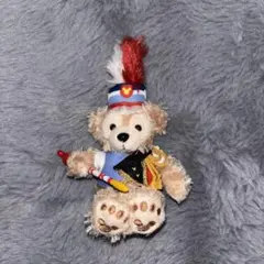 ダッフィー35週年　マーチングファン ストラップ