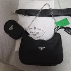 PRADA ブラック ショルダーバッグ　ノベルティ