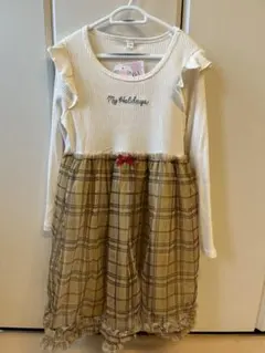 フリル付きチェックワンピース　サイズ130センチ