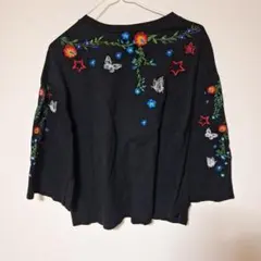 スカラー ブラック 刺繍 七分袖 Tシャツ