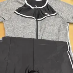 エレッセスポーツ用水着 ラッシュガードとハーフパンツセット