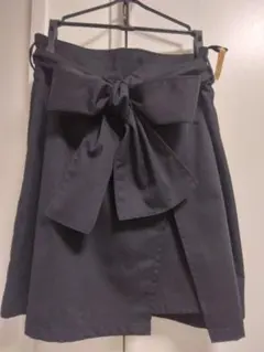 黒 リボン付きミニスカート