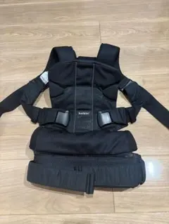 BABYBJÖRN 抱っこ紐 ブラック メッシュ よだれカバー付き
