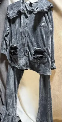 【美品】サンリオ 真夜中のメロクロ クロミ ルームウェア パジャマ 秘密の月夜