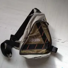 90s adidas ワンショルダーバッグ カーキ y2k テック - メルカリ