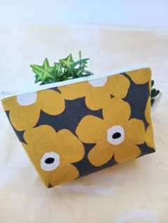 ファスナーポーチ(北欧フラワーグレーイエロー)