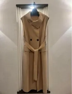 トレンチワンピース　ノースリーブ　ロングジレ　ベージュ　ウォッシャブル