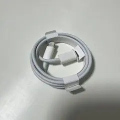 純正　Lightningケーブル