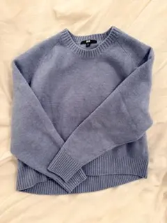 ユニクロ　ライトブルー 長袖クルーネックセーター