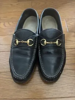 GUCCI ブラック ローファー ゴールド金具