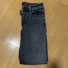 【UNIQLO】ダークブルー スキニーデニム