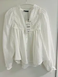 ZARA 刺繍入り長袖ブラウス ホワイト XS