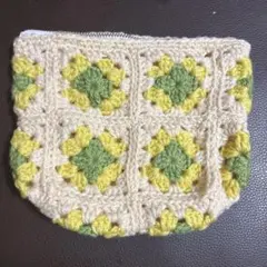 かぎ針編みポーチ グラニースクエア