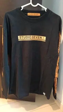 STUDIO SEVEN 長袖Tシャツ ブラック Sサイズのサムネイル